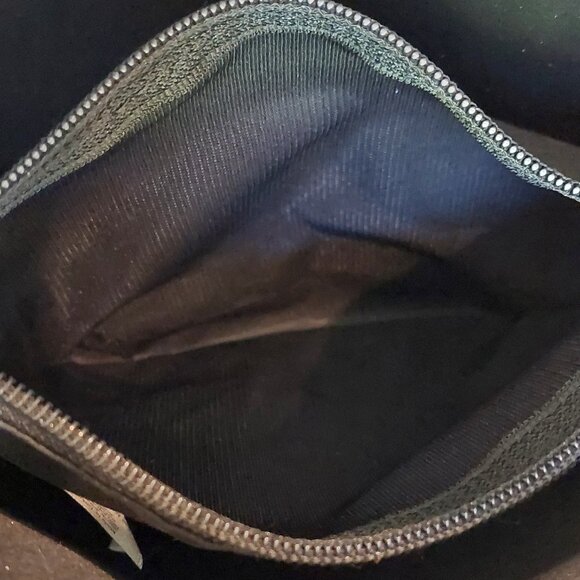 Lucky Bees Black Shoulder Purse - Picture 11 of 16